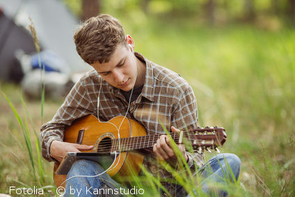 Des guitares acoustiques pour vos voyages !