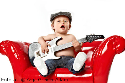 BÉBÉ MUSIQUE GUITARE Interprètes multiples